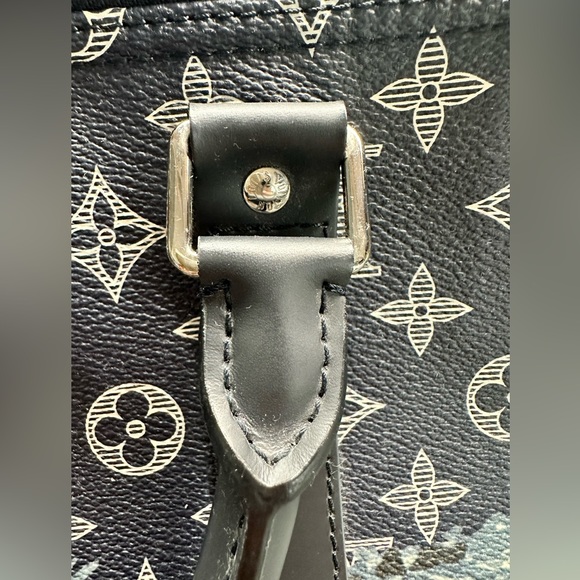 Louis Vuitton Keepall 55 - Picture 15 of 16